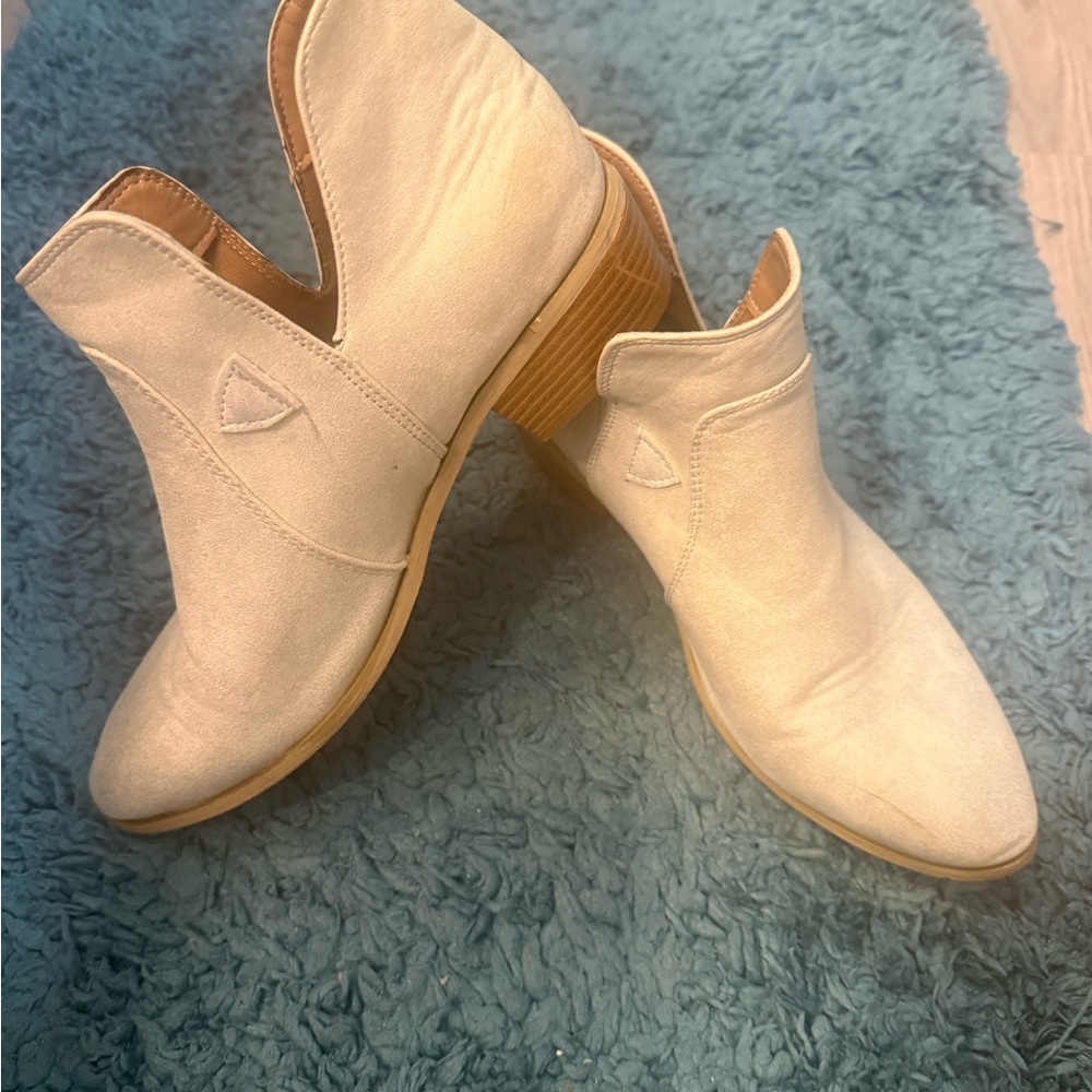 Women's Cream Ankle Boots